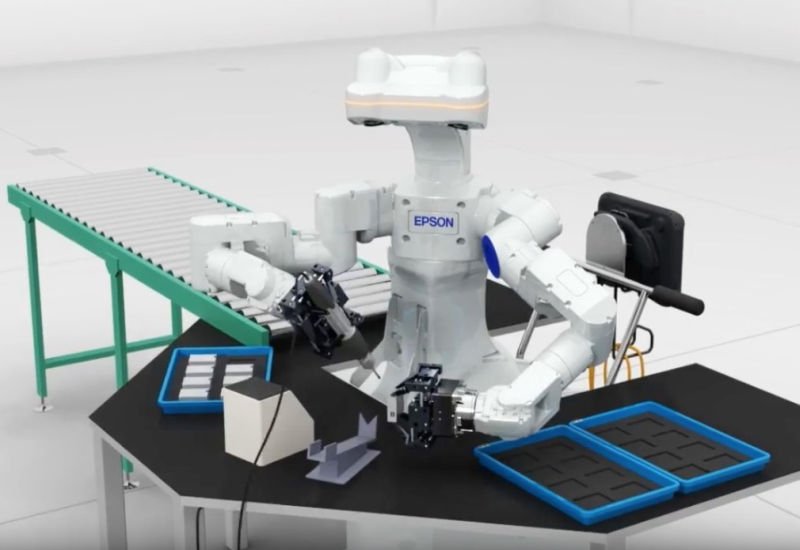 Inteligentny robot o „ludzkich dłoniach” zrewolucjonizuje produkcję elektroniki?