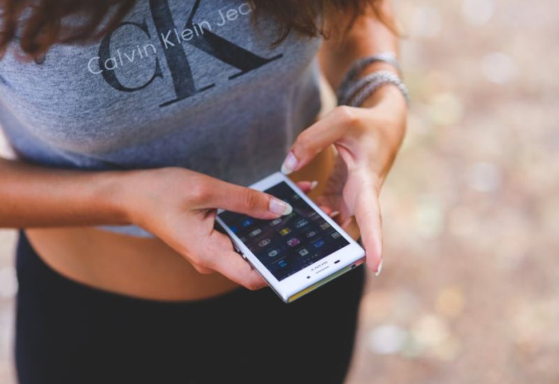 Bilet komunikacji miejskiej kupisz przez telefon w Orange