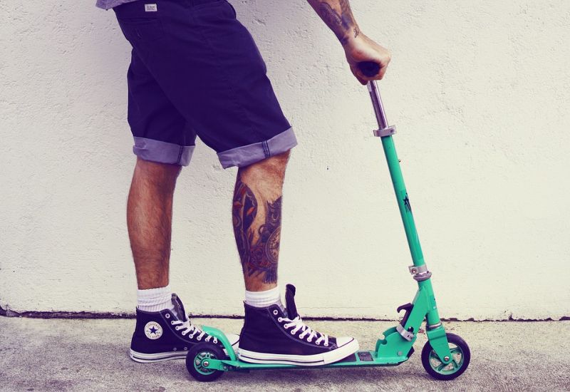 Shorts Trainers Tattooed Man Tattoos Guy Scooter