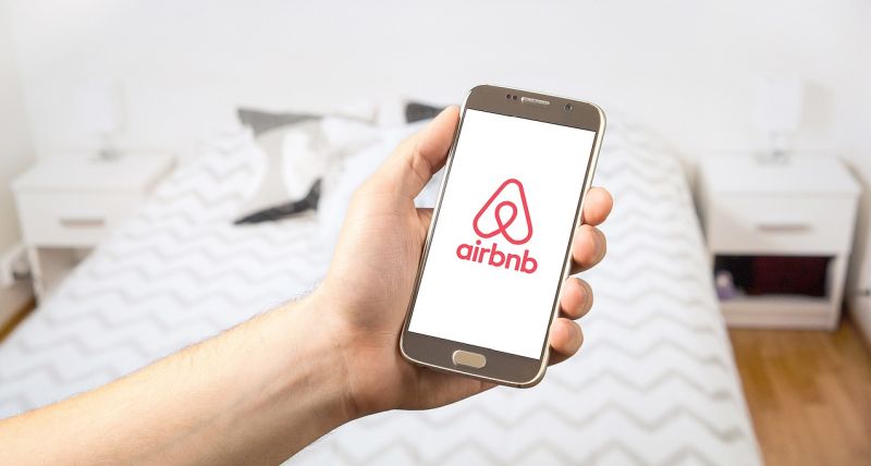 Airbnb wprowadza bezpłatne anulowanie rezerwacji