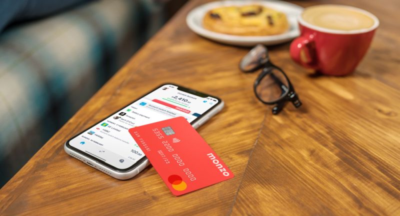 Fintech Monzo ma już 4 mln klientów. Czas zacząć zarabiać