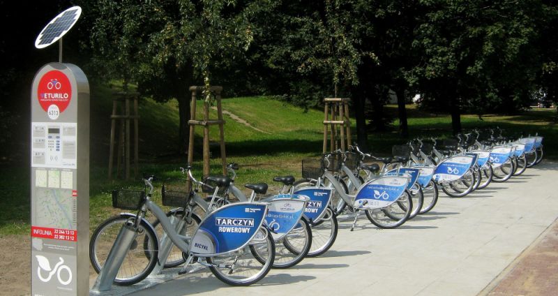 Bikesharing mocno wyhamował. Polacy wolą hulajnogi?